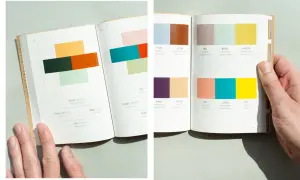 Kleurpaletten in een boek, handig voor schoolboeken opbergen.