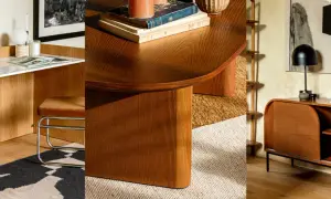 Een bureau, tafel en kast in warme houttinten, die vragen welke kleur past bij walnoot hout.