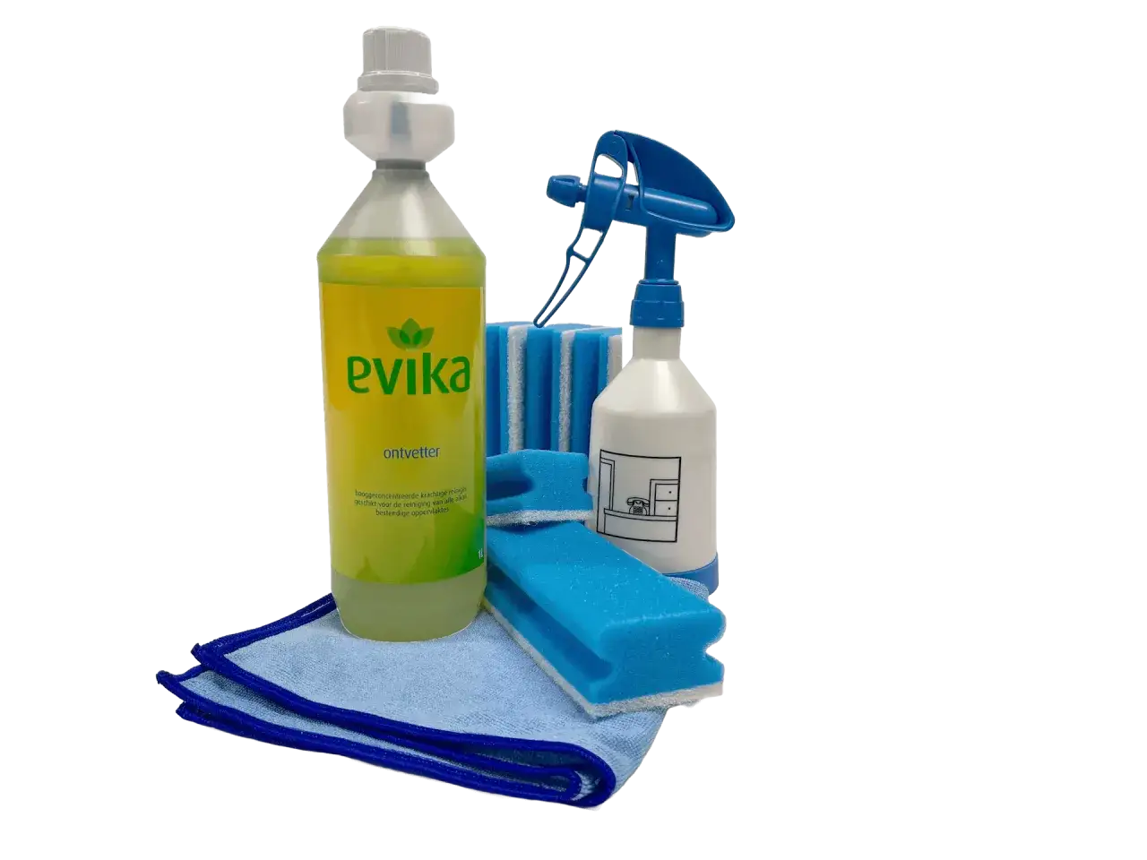 Ontvetter, spuitfles, blauwe sponzen en microvezeldoek voor het bovenkant keukenkastjes schoonmaken.